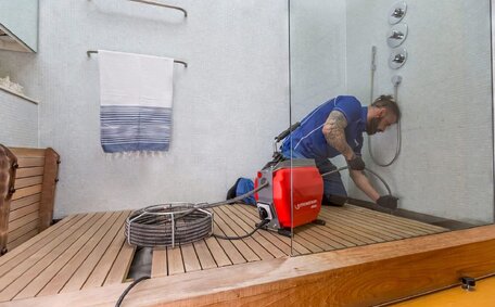 Manage Blocked Drains Industrial Settings